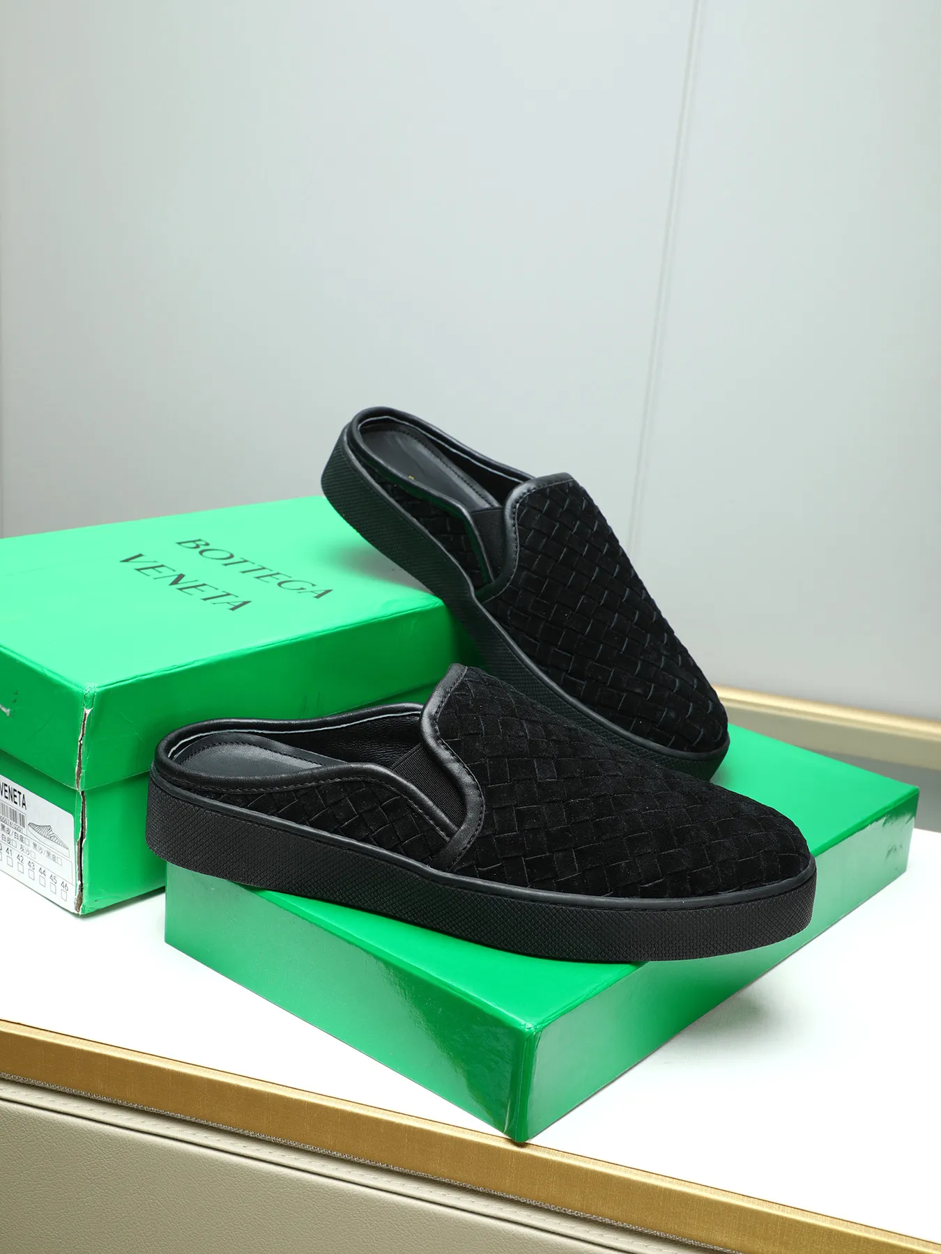 Men's shoes 💰420 [Half drag series] BOTTEG* VENET* - high-end boutique Size: 38-44 (45 customized) BV new product, first-layer cowhide artificially woven classic style harmoniously blends with contemporary fashion temperament, rubber soles are light and flexible, water-dyed sheepskin pads! [Taobao, Tmall, and live streaming are the first choices]